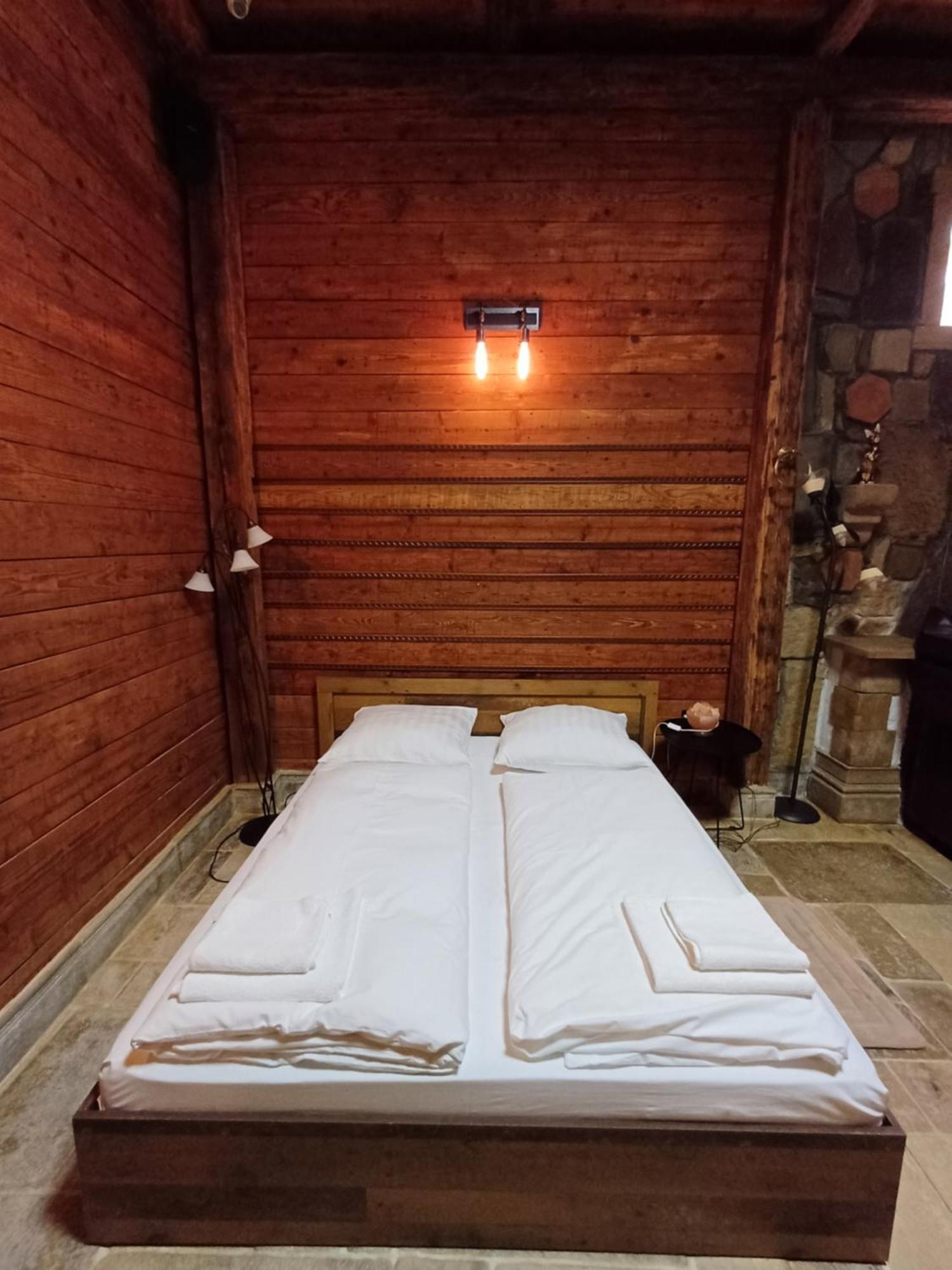 Ebner Pince - Panzio Bed & Breakfast Turbekpuszta Exterior photo